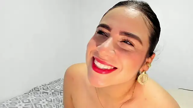 Snapshot of KeraniShakti chatting on 03/01/25, 11:26 KeraniShakti online show from 03/01/25, 11:26