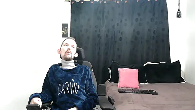 Snapshot of Sophia_and_Thomas chatting on 02/26/25, 09:53 Sophia and Thomas online show from 02/26/25, 09:53