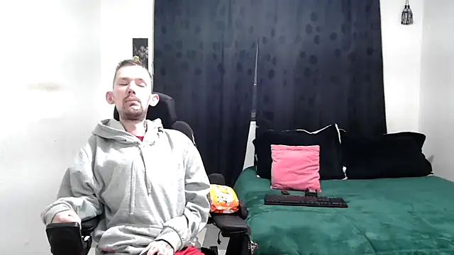 Snapshot of Sophia_and_Thomas chatting on 03/15/25, 10:35 Sophia and Thomas online show from 03/15/25, 10:35