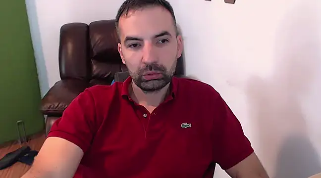 Snapshot of Leo_1617 chatting on 03/11/25, 09:02 Leo 1617 online show from 03/11/25, 09:02