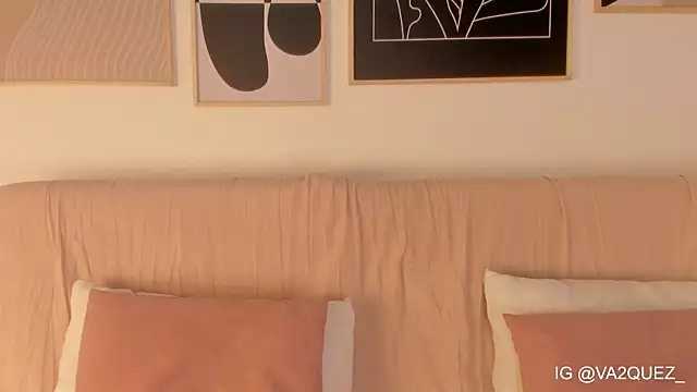 Snapshot of Heyloreley chatting on 11/08/25, 02:01 Heyloreley online show from 11/08/25, 02:01