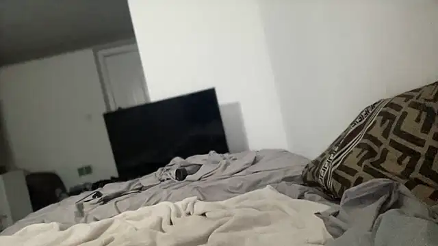 Snapshot of Daddybigdick333 chatting on 01/01/25, 10:35 Daddybigdick333 online show from 01/01/25, 10:35