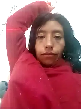 Snapshot of karolinee_66_ chatting on 12/15/24, 04:40 karolinee 66 online show from 12/15/24, 04:40