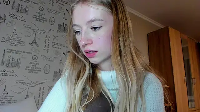 minidivaa  online show from 10/12/25, 08:08