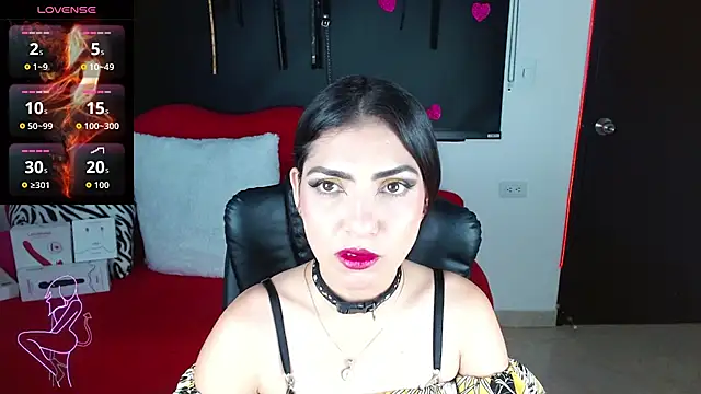 Snapshot of Carolaine69_ chatting on 09/29/25, 01:27 Carolaine69 online show from 09/29/25, 01:27