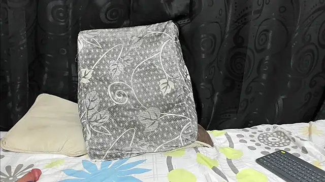 Snapshot of Rachel_Dubois chatting on 12/17/24, 05:18 Rachel Dubois online show from 12/17/24, 05:18