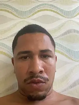 Snapshot of PedroCarioca69 chatting on 01/30/25, 05:17 PedroCarioca69 online show from 01/30/25, 05:17