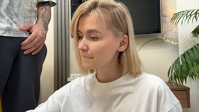 Snapshot of Adelovenick chatting on 11/02/25, 11:56 Adelovenick online show from 11/02/25, 11:56