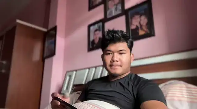 rasbari22 online show from 02/06/25, 09:22