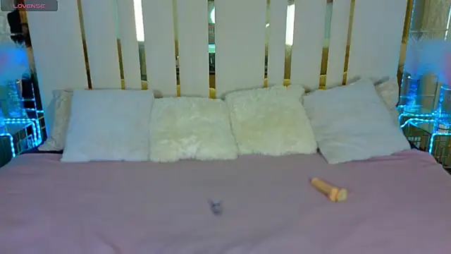 Snapshot of Daisy_Delight chatting on 11/16/25, 08:58 Daisy Delight online show from 11/16/25, 08:58