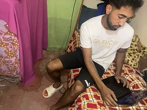 GaaTto online show from 10/21/25, 03:02