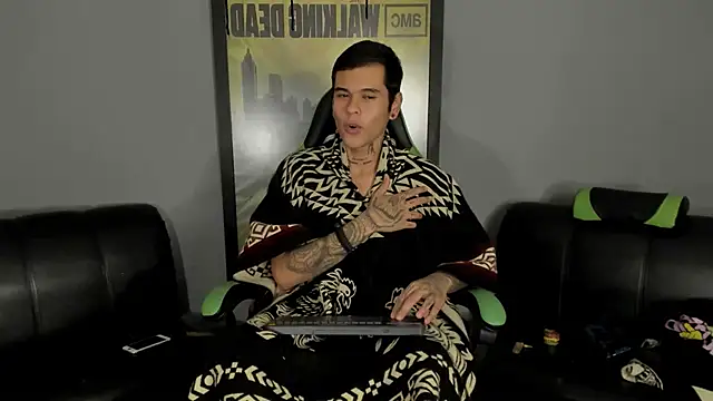 Snapshot of jamesinked_ chatting on 03/09/25, 07:12 jamesinked online show from 03/09/25, 07:12
