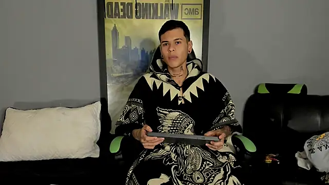 Snapshot of jamesinked_ chatting on 03/19/25, 12:48 jamesinked online show from 03/19/25, 12:48