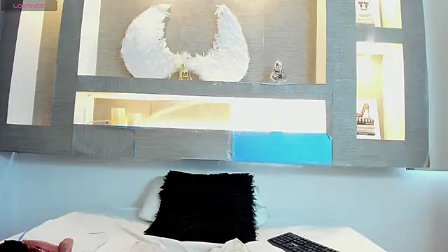 Snapshot of Cinthya_mjs chatting on 02/13/25, 06:27 Cinthya mjs online show from 02/13/25, 06:27