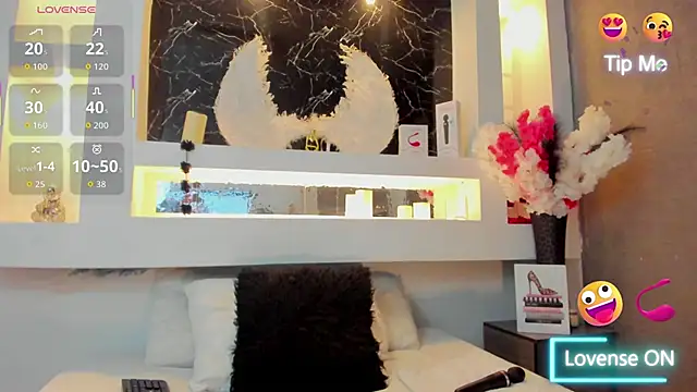 Snapshot of Cinthya_mjs chatting on 10/08/25, 12:14 Cinthya mjs online show from 10/08/25, 12:14