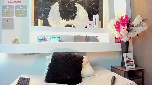 Snapshot of Cinthya_mjs chatting on 10/27/25, 12:31 Cinthya mjs online show from 10/27/25, 12:31