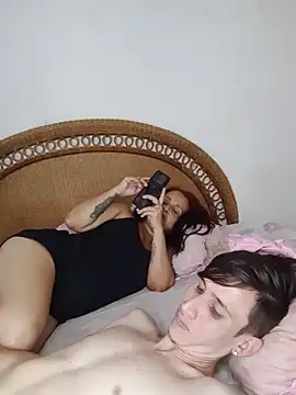 Milfvalesk online show from 02/25/25, 11:33