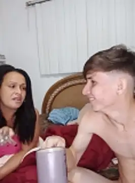 Milfvalesk online show from 10/22/25, 02:34