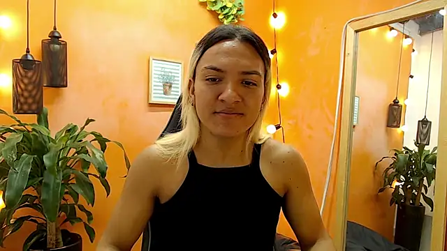 Snapshot of aslyhernandez_7 chatting on 01/24/25, 11:15 aslyhernandez 7 online show from 01/24/25, 11:15