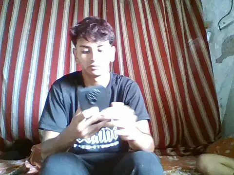 Snapshot of teendotados chatting on 12/18/24, 11:45 teendotados online show from 12/18/24, 11:45