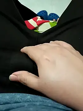 beautiful hands  online show from 12/12/24, 06:57