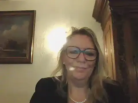Snapshot of Silkesquirt chatting on 12/02/24, 07:36 Silkesquirt online show from 12/02/24, 07:36