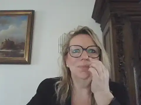 Snapshot of Silkesquirt chatting on 12/03/24, 09:33 Silkesquirt online show from 12/03/24, 09:33