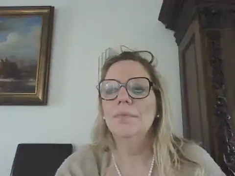 Snapshot of Silkesquirt chatting on 12/09/24, 10:32 Silkesquirt online show from 12/09/24, 10:32