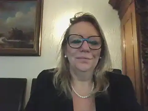 Snapshot of Silkesquirt chatting on 12/20/24, 08:06 Silkesquirt online show from 12/20/24, 08:06