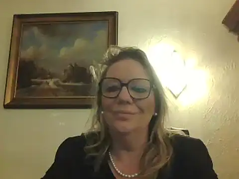 Snapshot of Silkesquirt chatting on 01/15/25, 07:37 Silkesquirt online show from 01/15/25, 07:37
