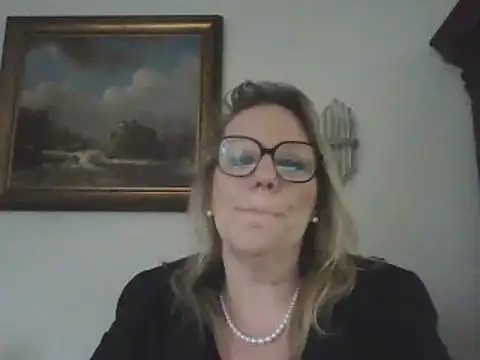 Snapshot of Silkesquirt chatting on 01/15/25, 02:35 Silkesquirt online show from 01/15/25, 02:35