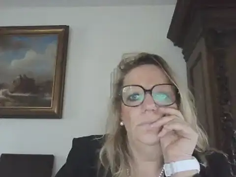 Snapshot of Silkesquirt chatting on 01/23/25, 09:50 Silkesquirt online show from 01/23/25, 09:50