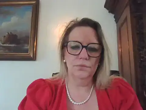 Snapshot of Silkesquirt chatting on 02/12/25, 12:01 Silkesquirt online show from 02/12/25, 12:01