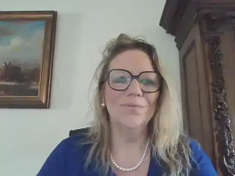 Snapshot of Silkesquirt chatting on 02/21/25, 07:56 Silkesquirt online show from 02/21/25, 07:56