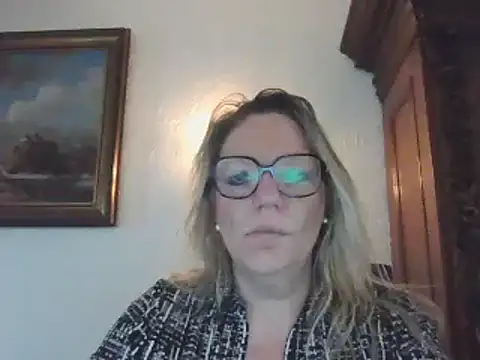 Snapshot of Silkesquirt chatting on 02/24/25, 07:55 Silkesquirt online show from 02/24/25, 07:55