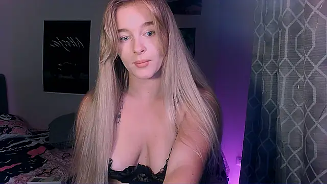 Snapshot of Eva_Jaya chatting on 10/22/25, 01:22 Eva Jaya online show from 10/22/25, 01:22