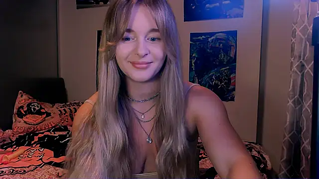 Snapshot of Eva_Jaya chatting on 10/30/25, 12:06 Eva Jaya online show from 10/30/25, 12:06