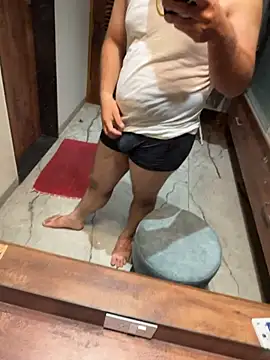 versatile guy01 online show from 10/20/25, 07:03