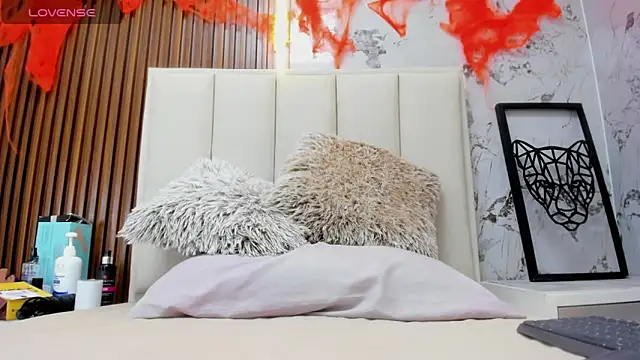 LINASTARK online show from 11/01/25, 03:08