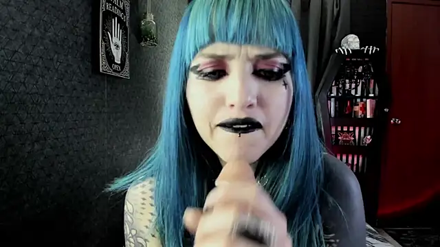 Snapshot of DimmuandDarkness chatting on 02/12/25, 10:56 DimmuandDarkness online show from 02/12/25, 10:56