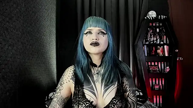 Snapshot of DimmuandDarkness chatting on 02/15/25, 12:11 DimmuandDarkness online show from 02/15/25, 12:11