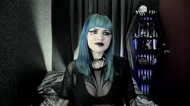Snapshot of DimmuandDarkness chatting on 02/16/25, 12:41 DimmuandDarkness online show from 02/16/25, 12:41