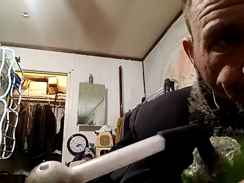 Snapshot of gettinit2wice chatting on 02/16/25, 02:00 gettinit2wice online show from 02/16/25, 02:00