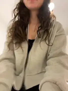 coquette15 online show from 11/16/25, 05:51