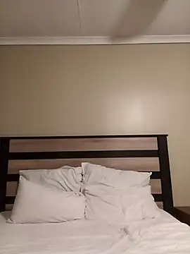 Snapshot of Hardyboy_new chatting on 11/15/25, 06:48 Hardyboy new online show from 11/15/25, 06:48