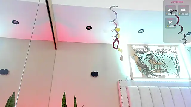 Snapshot of _nina_sweet chatting on 02/14/25, 06:08 nina sweet online show from 02/14/25, 06:08