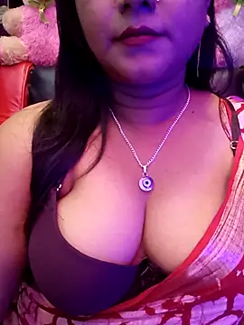 Snapshot of ella_mariya chatting on 10/14/25, 11:11 ella mariya online show from 10/14/25, 11:11