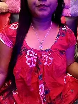 Snapshot of ella_mariya chatting on 10/21/25, 02:40 ella mariya online show from 10/21/25, 02:40