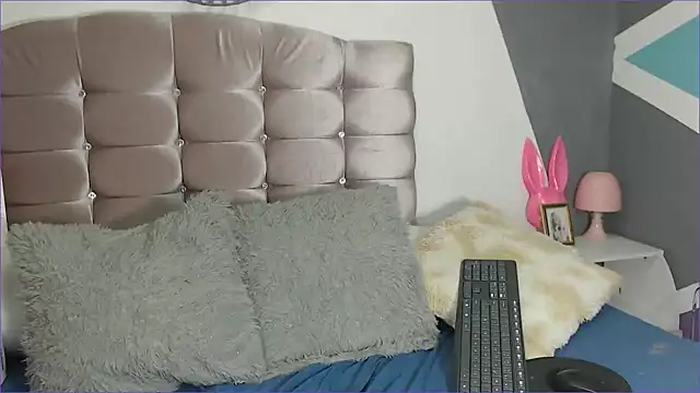 Snapshot of paytonbailey chatting on 12/11/24, 12:02 paytonbailey online show from 12/11/24, 12:02