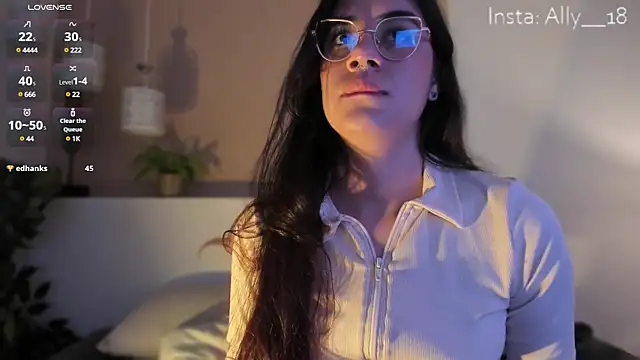 Snapshot of Ally_addams chatting on 02/05/25, 06:46 Ally addams online show from 02/05/25, 06:46